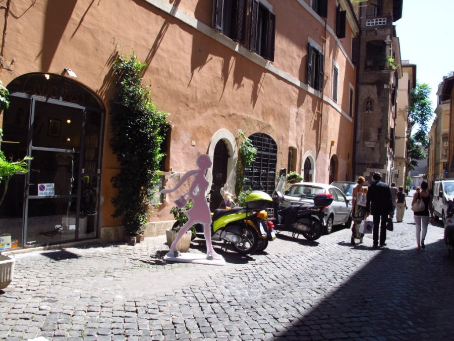 Romans are so chic in real life!