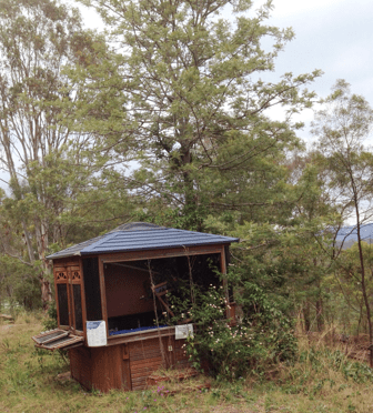 The sign says "closed for servicing"!!