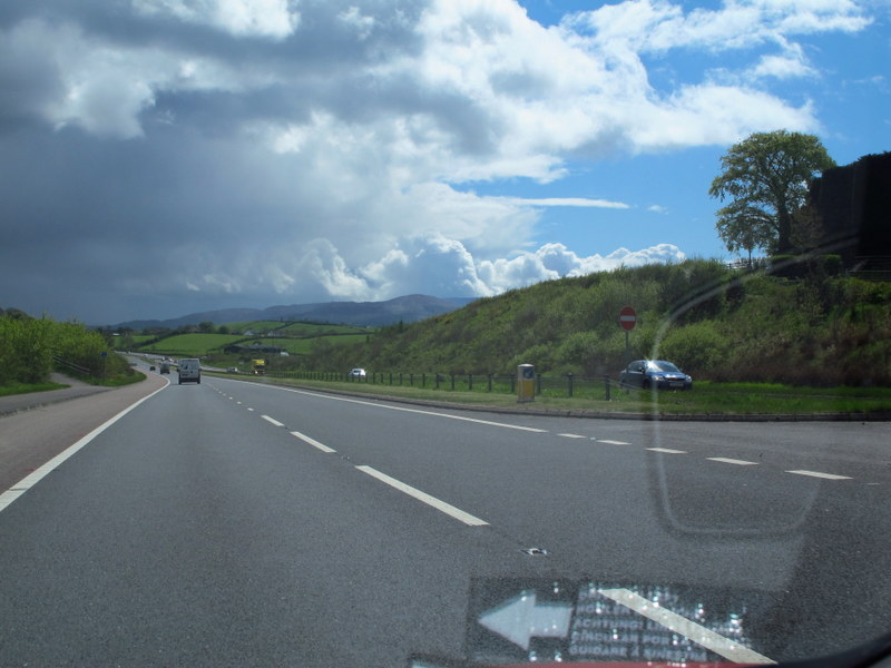 The main roads are so wide, you can almost overtake without going in other lane