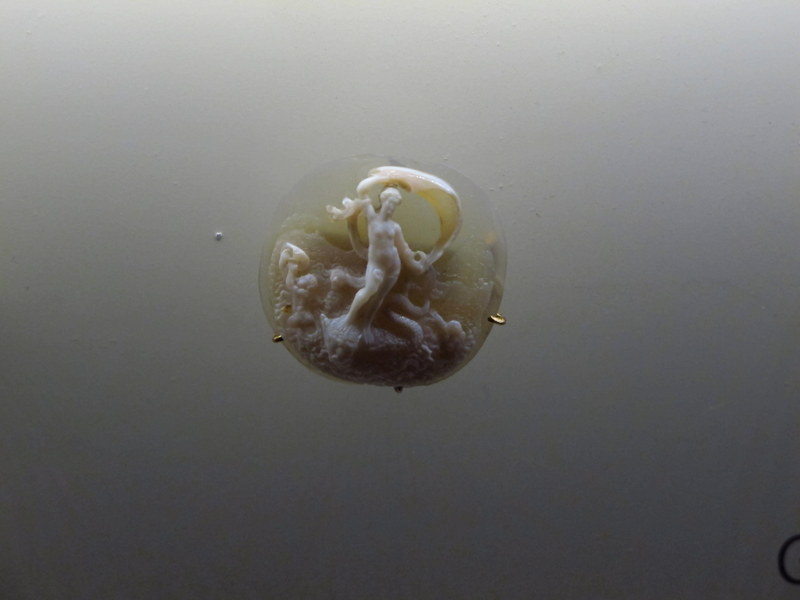 Carving from mid 16th century, less than 4cm high