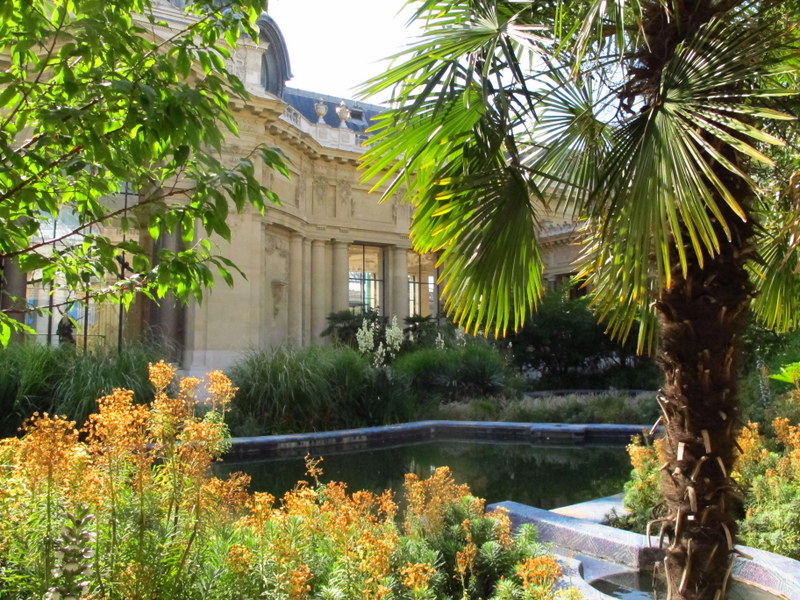courtyard petit palais paris