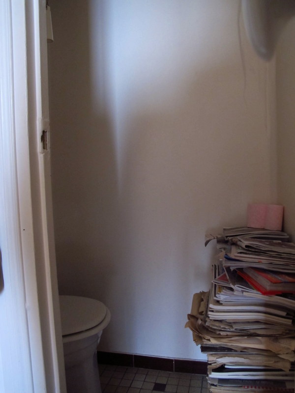 Just a bit of reading material for the little room!!