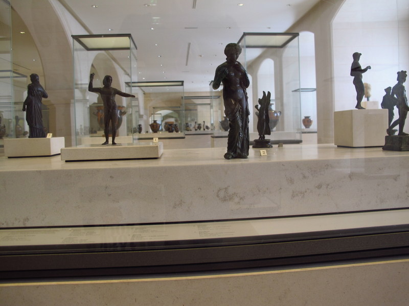 statues petit palais paris