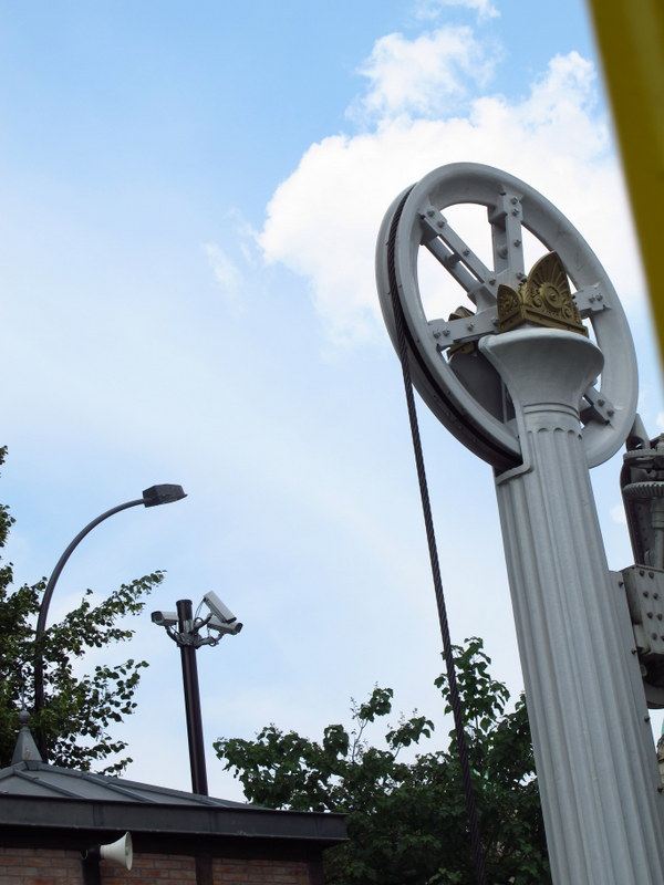 Detail of the lifting bridge