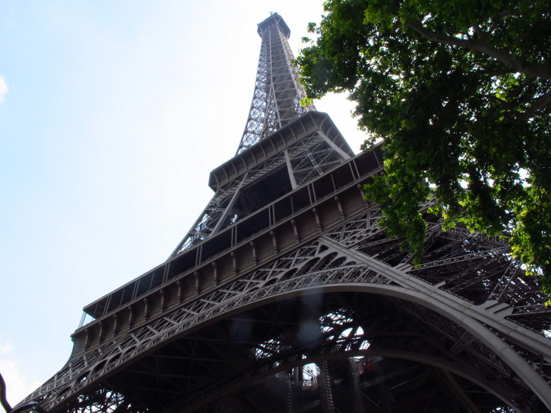mesmerizing eiffel tower