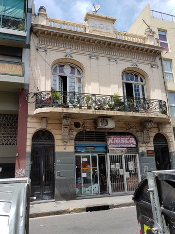 Can't help taking pics of old buildings!