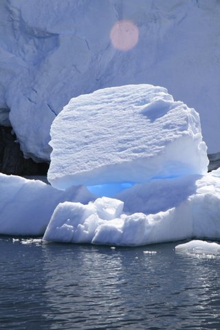 Light through the ice